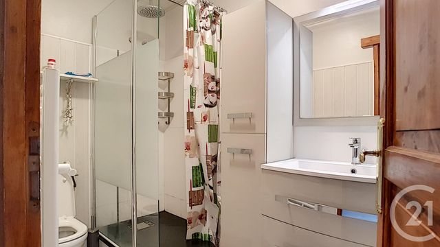Afficher la photo en grand Appartement F5 à vendre - 5 pièces - 120 m2 - LE PALAIS - 56 - BRETAGNE