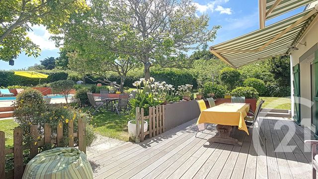 Afficher la photo en grand Maison à vendre - 7 pièces - 372 m2 - SAUZON - 56 - BRETAGNE