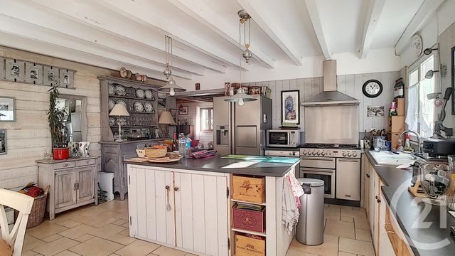 Afficher la photo en grand Maison à vendre - 7 pièces - 372 m2 - SAUZON - 56 - BRETAGNE
